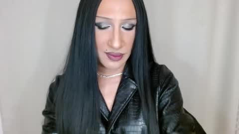 Snapshot of evezephira chatting on October 24, 6:30 pm Supreme Maestra online show from October 24, 6:30 pm