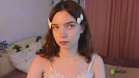 evi_brook online show from September 15, 1:34 pm