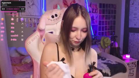 Evie online show from January 12, 9:22 pm