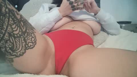 evieloves online show from January 14, 11:07 am