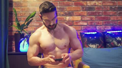 David online show from April 7, 9:28 pm