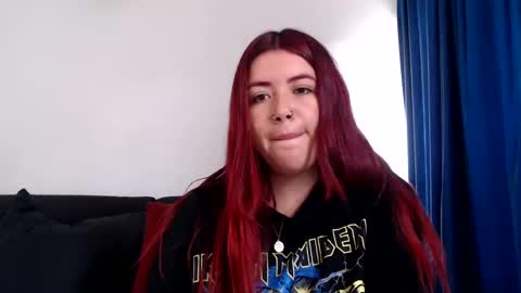 evilheart_69 online show from November 12, 7:49 pm