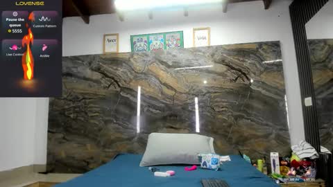 evy_connor online show from January 12, 11:39 am