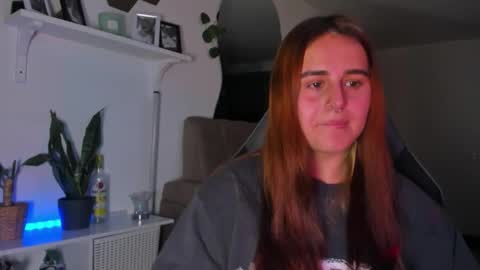 EVY online show from February 11, 4:38 am