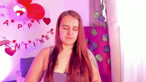 Snapshot of evy_orange1 chatting on February 3, 3:59 pm EVY online show from February 3, 3:59 pm