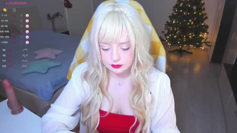 Snapshot of exhoneyangel chatting on January 4, 12:05 pm  Amy  online show from January 4, 12:05 pm