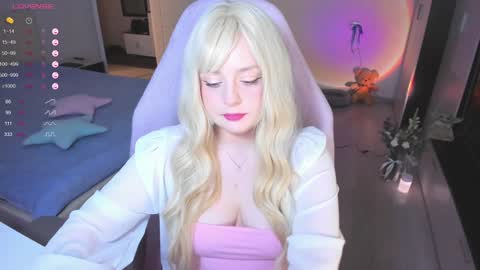 Snapshot of exhoneyangel chatting on January 21, 12:18 pm  Amy  online show from January 21, 12:18 pm