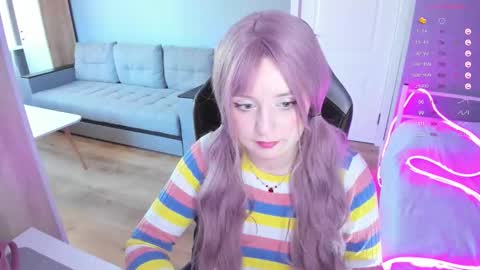 Snapshot of exhoneyangel chatting on October 1, 12:04 pm  Amy  online show from October 1, 12:04 pm