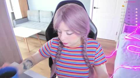 Snapshot of exhoneyangel chatting on October 3, 10:12 am  Amy  online show from October 3, 10:12 am
