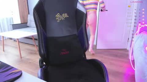  Amy  online show from February 28, 11:58 am