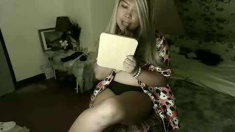 exoticapril01 online show from December 16, 3:14 am