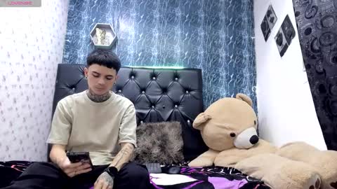 exotichot_couple online show from February 5, 9:29 pm