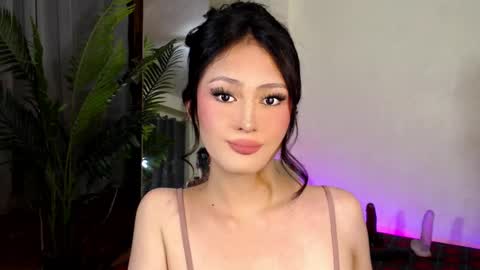 Candy  online show from December 27, 11:28 am