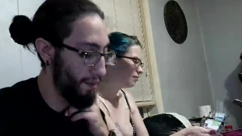 Extrastatic94 online show from December 11, 3:35 am