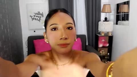 extremejamie online show from December 22, 6:47 pm