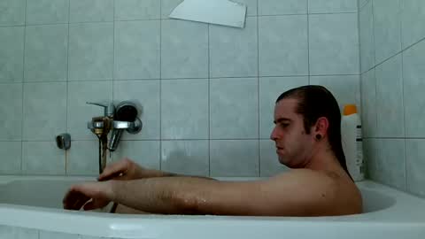 I would like to be with you online show from January 1, 5:00 pm