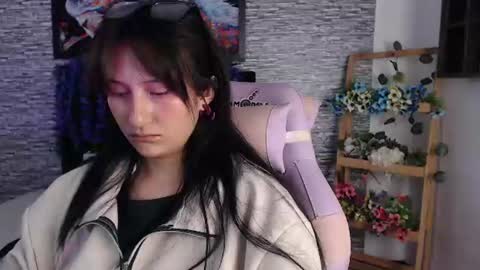 eyes moon online show from June 23, 12:55 pm