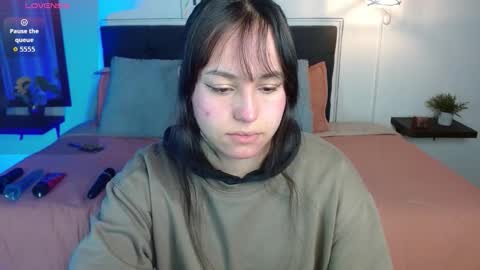 eymmy_24 online show from September 19, 2:59 am