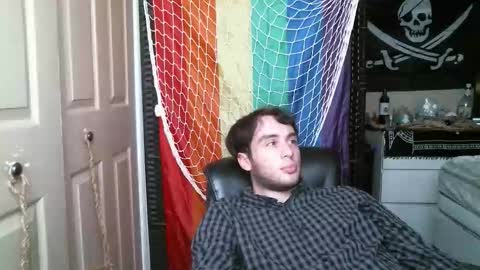 Ezra Naamah online show from December 13, 7:53 pm