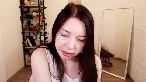 f0xy_18 online show from April 2, 2:30 am