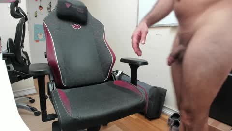 Rob The Russian Bear online show from February 3, 4:31 pm