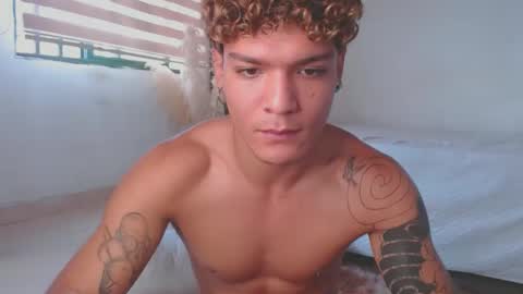 Snapshot of fabrizio_amery chatting on January 10, 6:38 pm -  A N D E R online show from January 10, 6:38 pm