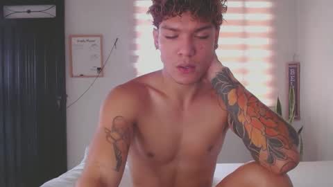 Snapshot of fabrizio_amery chatting on January 3, 4:59 pm -  A N D E R online show from January 3, 4:59 pm