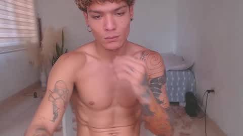 Snapshot of fabrizio_amery chatting on January 17, 6:44 pm -  A N D E R online show from January 17, 6:44 pm