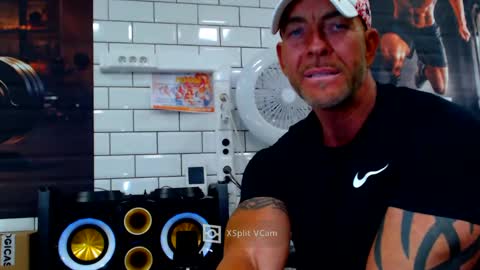 fabxxxl online show from March 12, 4:02 pm