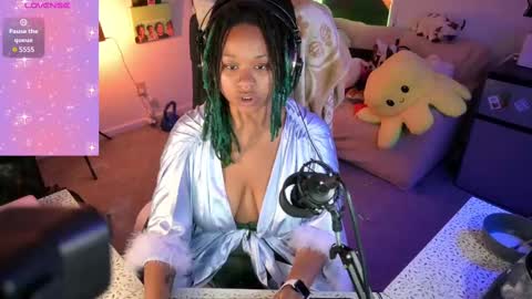 Snapshot of faeryaisha chatting on September 23, 12:15 am aisha online show from September 23, 12:15 am