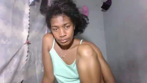 faiqua95 online show from March 18, 5:52 pm