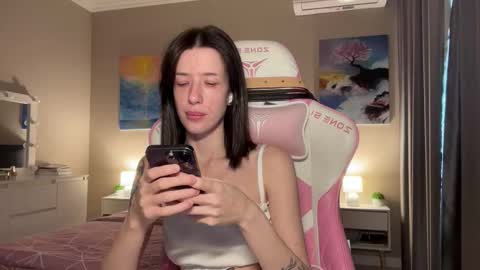 Snapshot of fairy_bloomix chatting on October 17, 9:35 am Bloom online show from October 17, 9:35 am