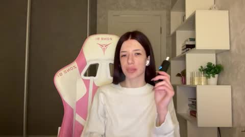 Bloom  online show from February 3, 5:06 pm