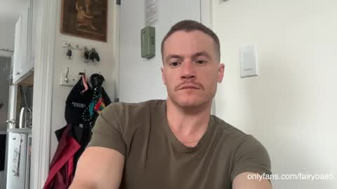 Travis online show from May 22, 11:11 pm
