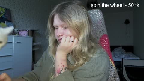 Arisha online show from December 3, 11:00 am