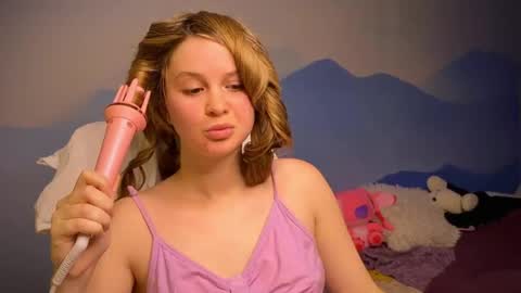 Snapshot of fairyilona chatting on October 22, 5:25 pm Ilona online show from October 22, 5:25 pm