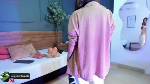 Megan    630  1330 -5 online show from October 23, 12:50 pm