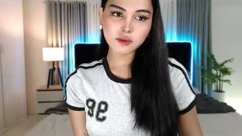 Belly Conklin online show from October 17, 1:15 pm