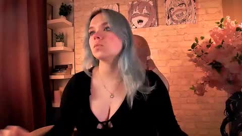 Bella online show from December 19, 2:12 pm