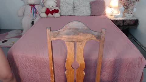 Layla online show from March 10, 2:16 am