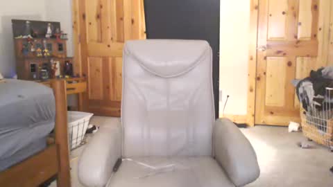 Fan Friction online show from March 5, 2:25 am