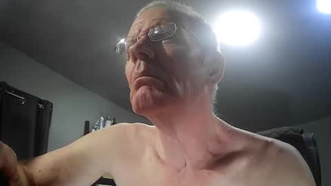 fantasyresort online show from April 26, 3:15 am