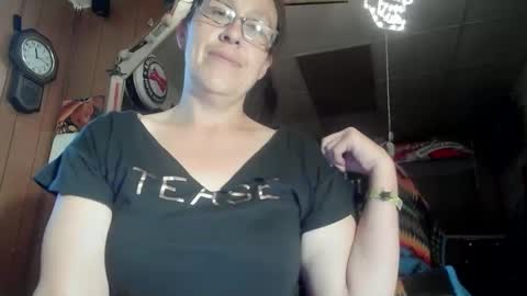 Snapshot of fapqueenc17 chatting on October 3, 1:04 am Scarlett online show from October 3, 1:04 am