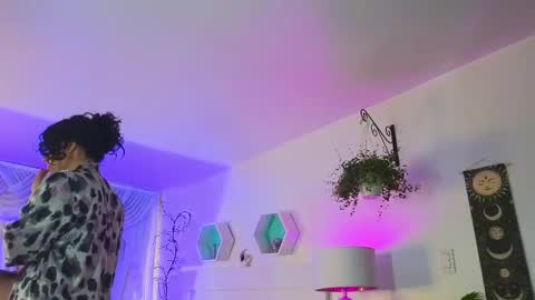 Farah online show from January 7, 5:29 pm