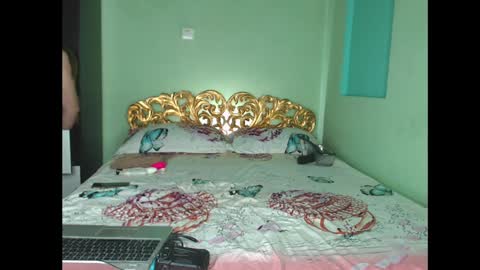 farfalina online show from February 23, 3:56 am