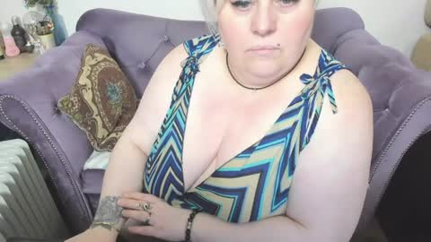 fashiona online show from March 28, 10:00 pm