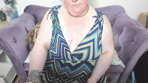 fashiona online show from February 23, 9:06 pm