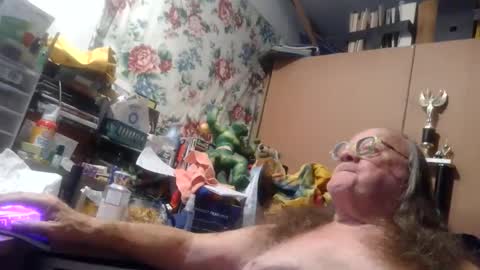 Fred. online show from May 31, 5:39 am