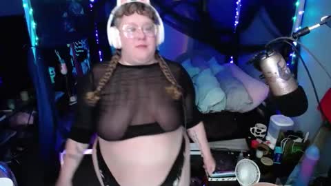 FatVeronica online show from January 23, 2:33 am