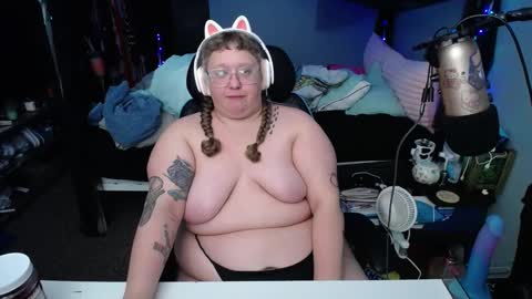 FatVeronica online show from February 12, 7:45 pm
